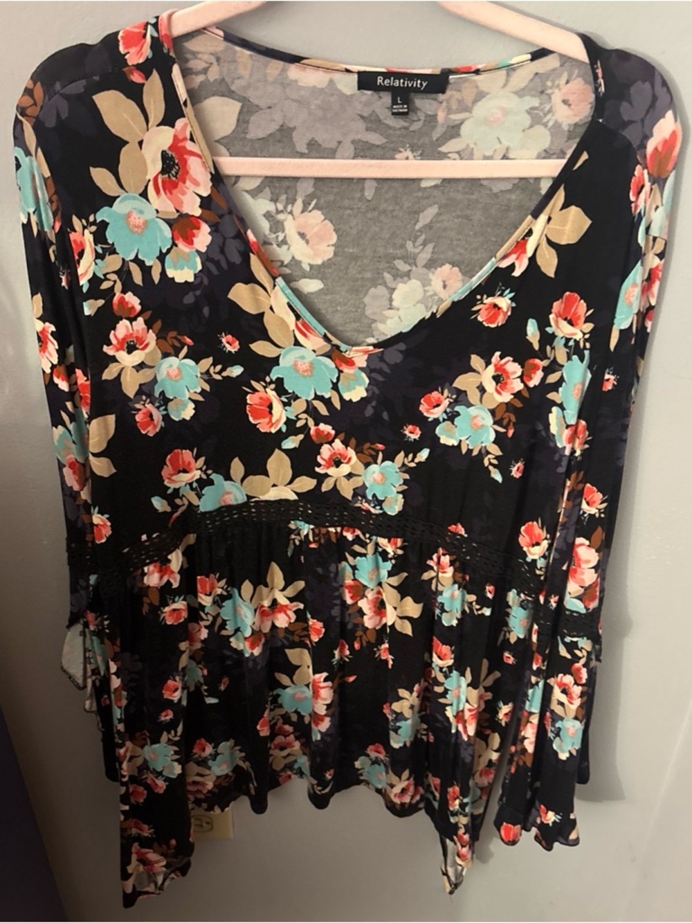 Relativity Blue Multicolor Floral V-Neck Top